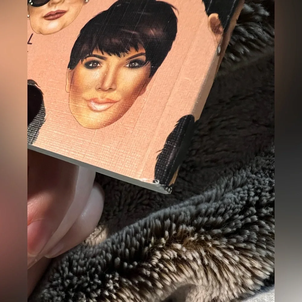 Central 23 Momager Mode Kris Jenner Lined Notebook NEW